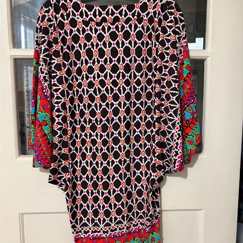 Trina Turk Black and Pink Geometric Long Sleeve Dress - Picture 5 of 5